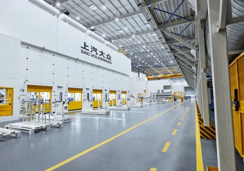 40年發(fā)展歷程,上汽大眾為何能穩(wěn)占市場一席之地